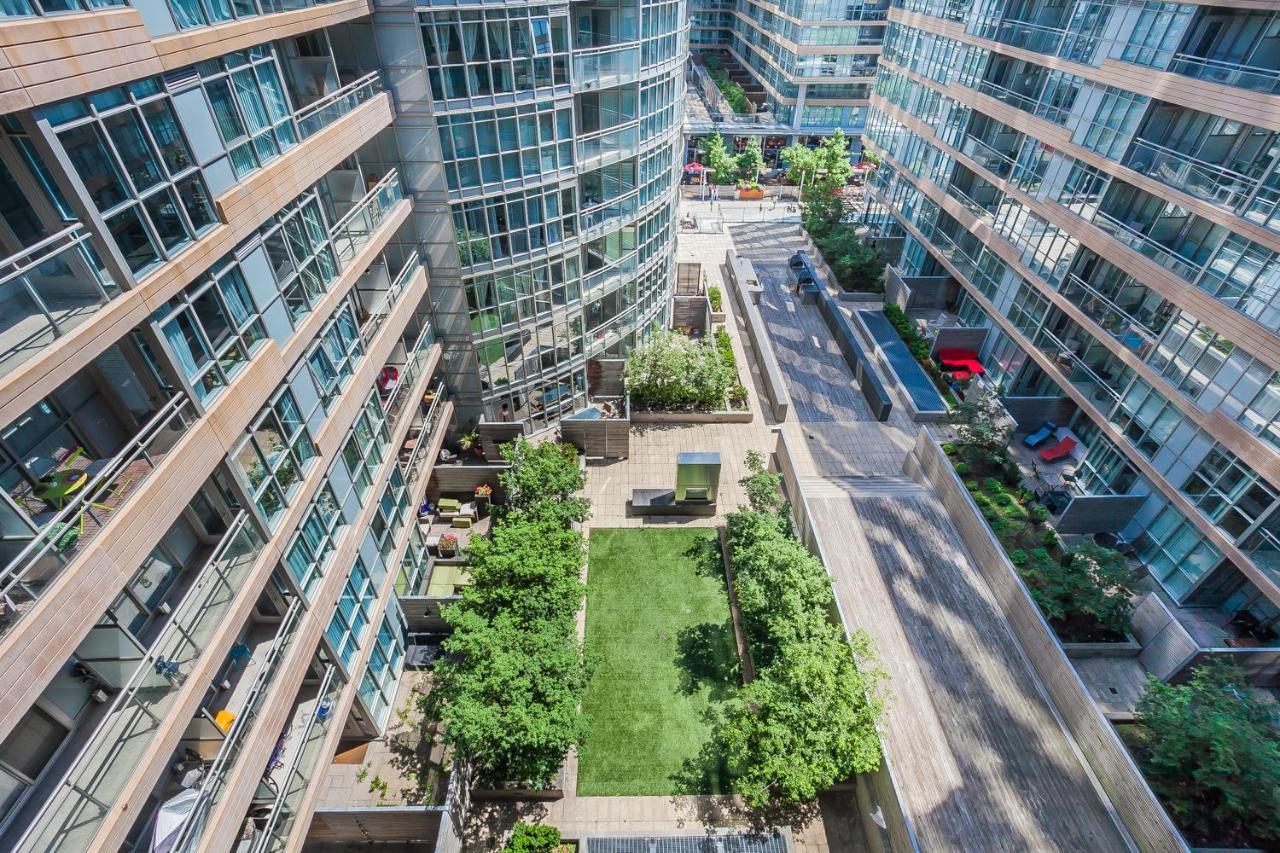 Cozy 2Br Close To Cn Tower & Harbourfront Toronto Dış mekan fotoğraf